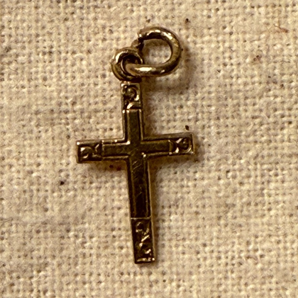 9K yellow gold petite Cross pendant